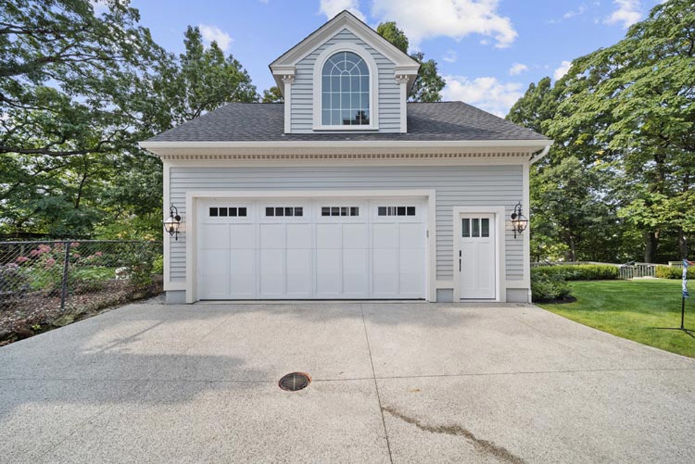 Lakewood Garage and Portico01 Garage in Beachwood pic 1